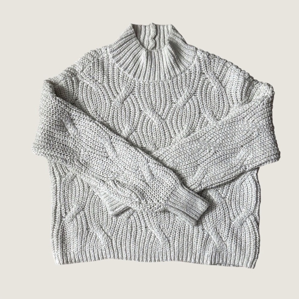 American Eagle Womens XS white/Ivory Cable Knit Mock Neck Chunky Sweater